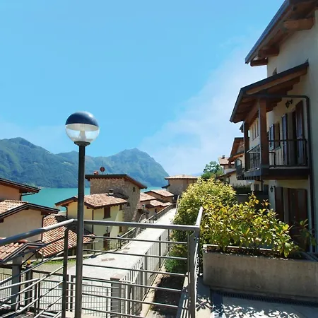 בית נופש Iseo Con Vista E Piscina *