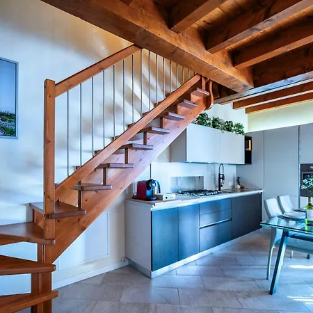 בית נופש Iseo Con Vista E Piscina קוסטה וולפינו