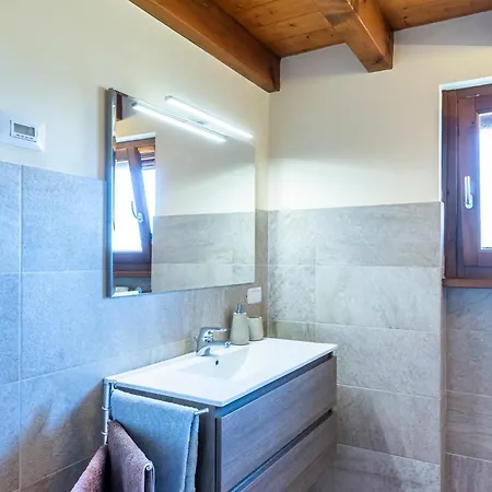 Iseo Con Vista E Piscina *